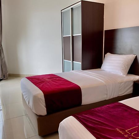 Marina Heights Hotel Residences Lumut Exteriér fotografie